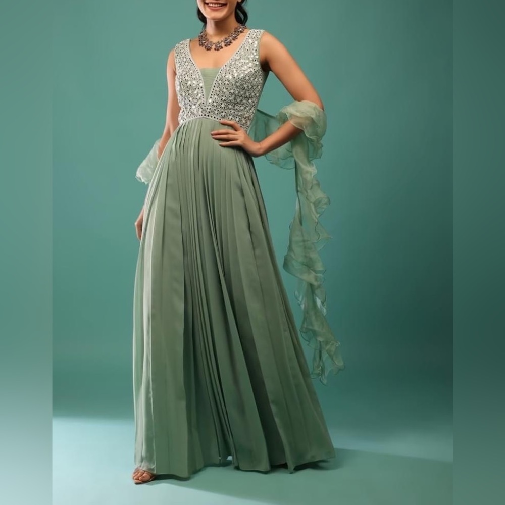 [NWT] Green Georgette Jumpsuit with dupatta